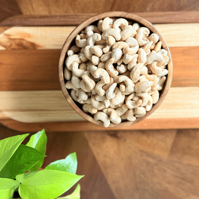 Purely Organic Foods whole cashew nuts, sustainably sourced and rich in flavor for versatile kitchen use"

"Bulk packaged whole organic cashews, ideal for clean-label food lovers seeking freshness and purity"