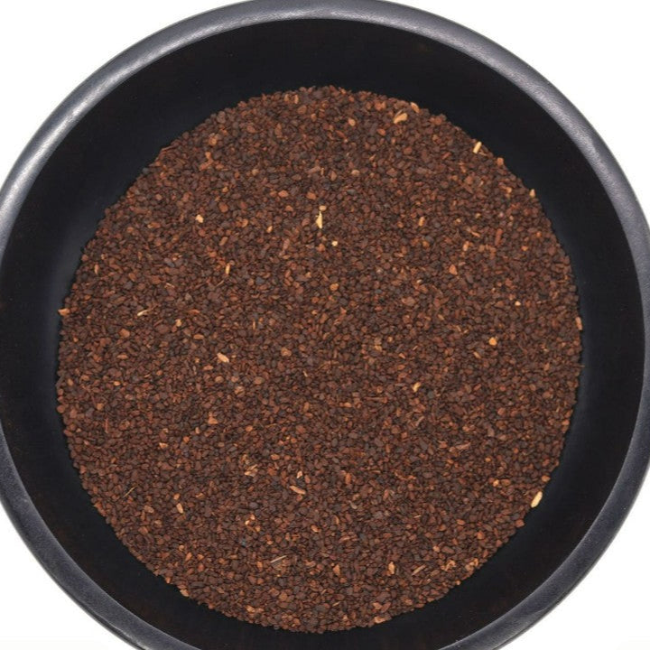 Roasted organic chicory root granules with rich aroma for brewing beverages.

Organic chicory root coarse granules in deep brown color for coffee alternative drinks.