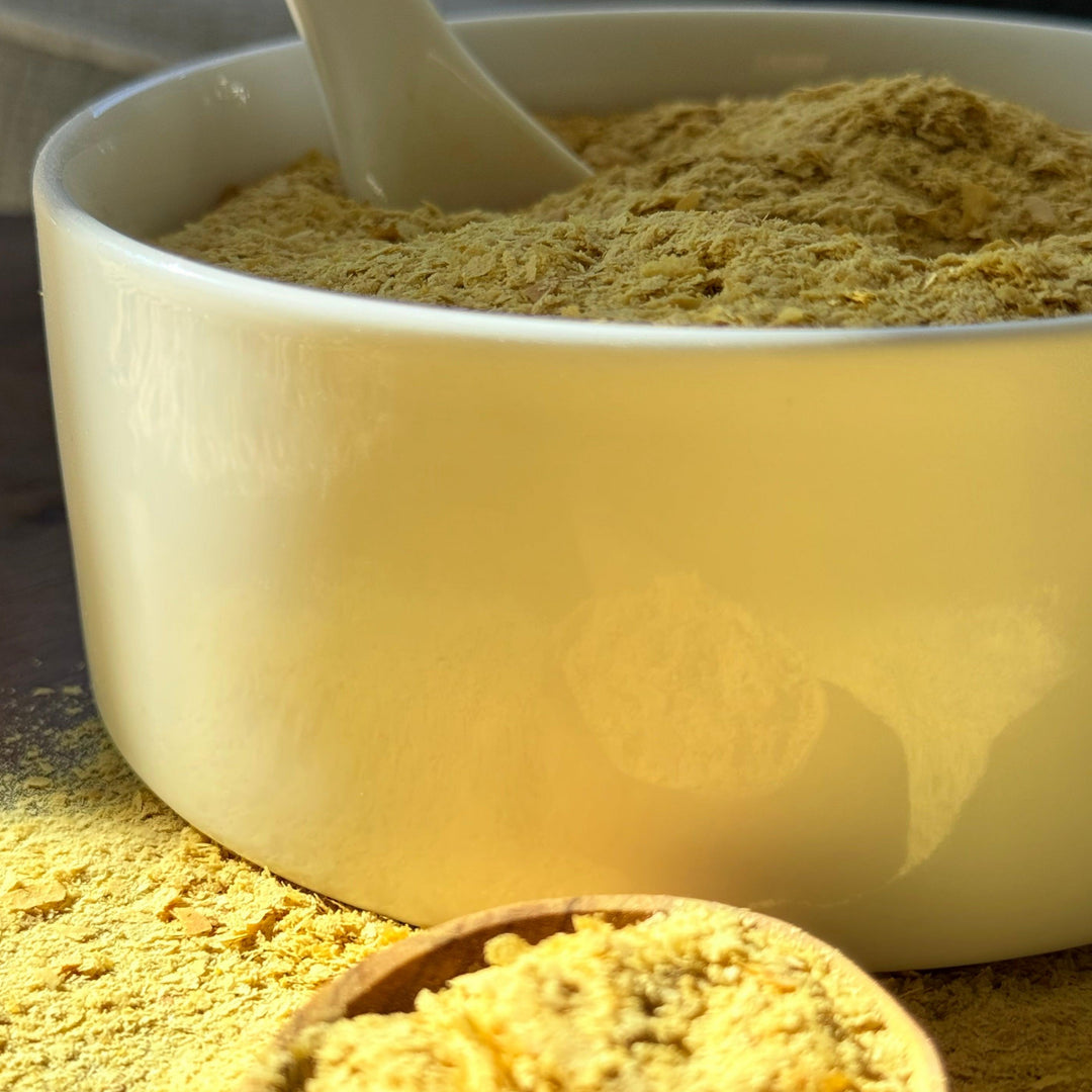 Organic nutritional yeast large flakes – clean, non-GMO, and protein-packed ingredient for gluten-free, dairy-free diets