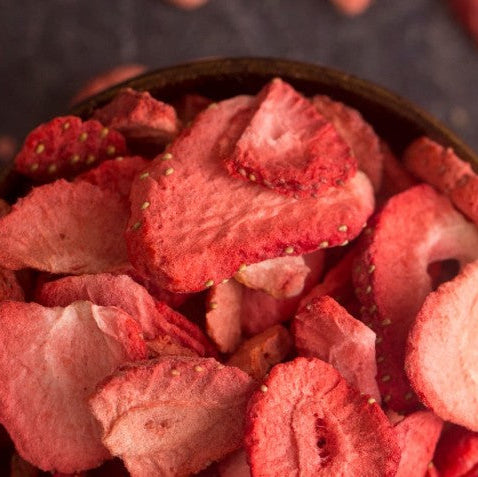 Crunchy organic freeze-dried strawberries with natural strawberry flavor.