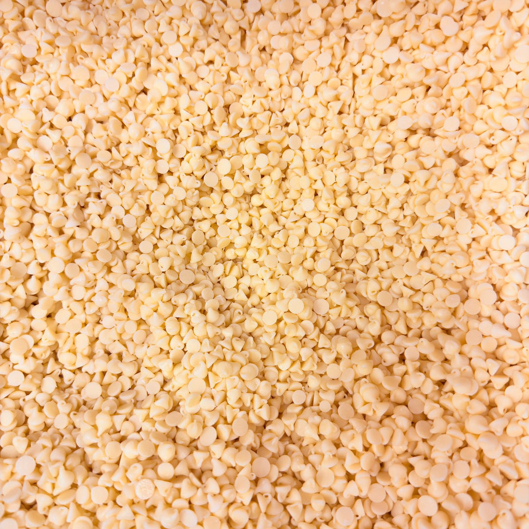 Smooth and creamy organic white chocolate chips for baking and desserts