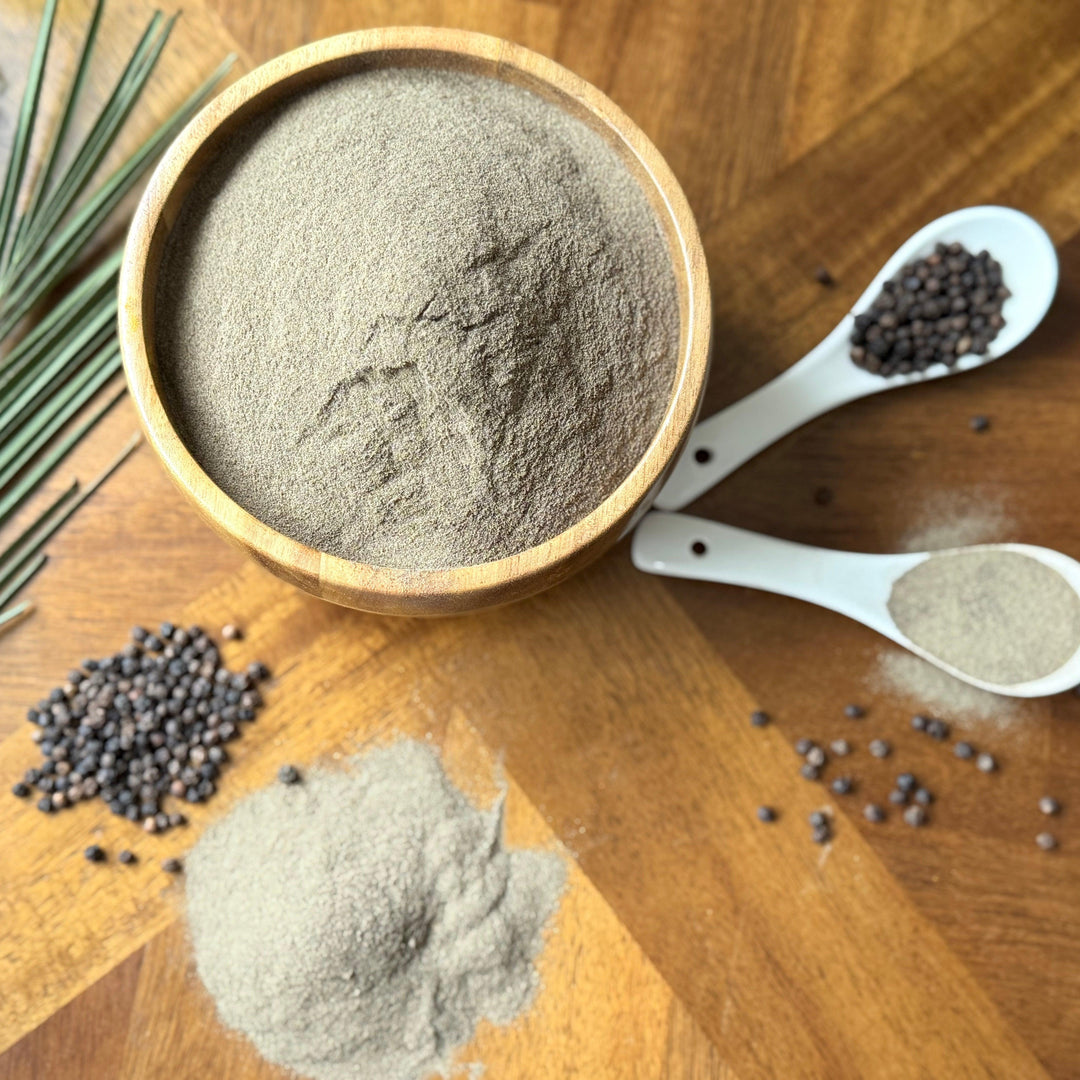 Organic black pepper in a fine grind, offering rich, bold flavor in a smooth texture for consistent seasoning