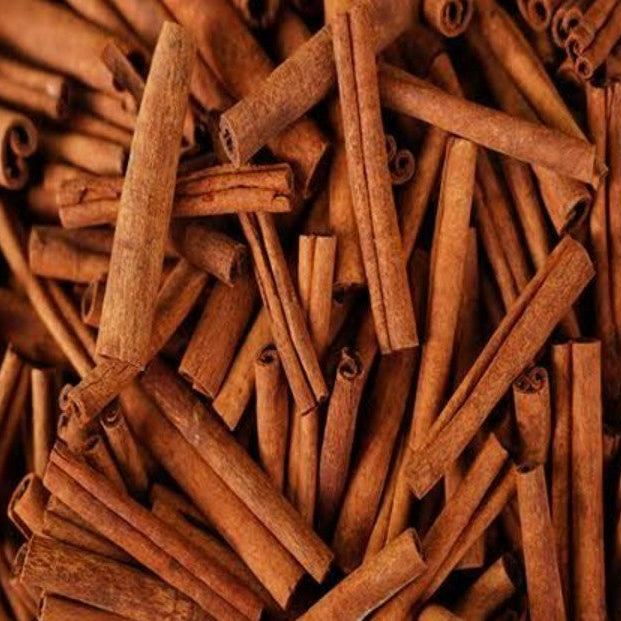 Purely Organic Foods premium organic cinnamon sticks made from aromatic cassia bark.

Organic cassia cinnamon sticks from Purely Organic Foods, perfect for cooking and beverages.