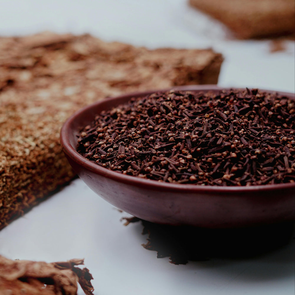 Organic whole cloves by Purely Organic Foods, rich in flavor and aroma, ideal for seasoning, teas, and enhancing holiday recipes