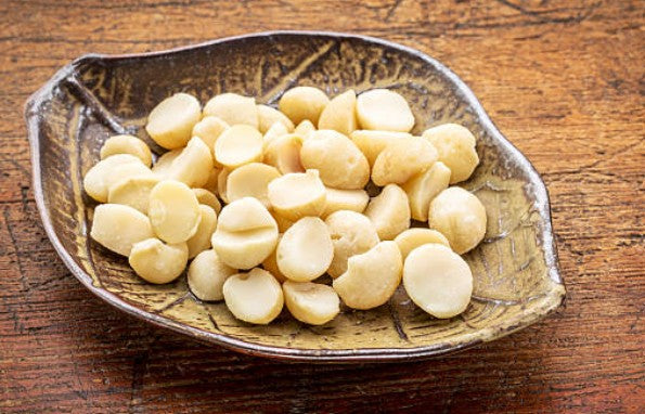 Organic raw whole hazelnuts, crunchy and nutritious nuts perfect for snacking, baking, and healthy recipes – Purely Organic Foods