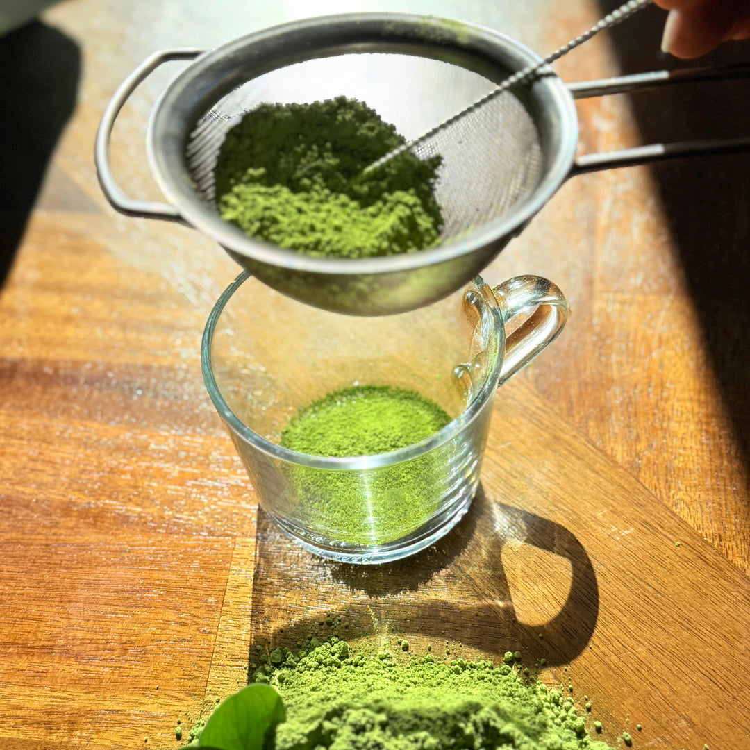 Superior Grade Organic Matcha Powder – Vibrant Green, Finest Quality for Culinary and Beverage Use